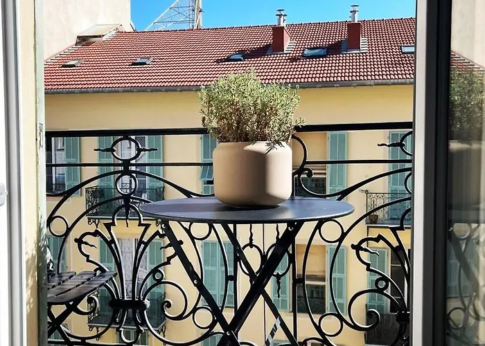Apartment Ultra Central, Air Conditionned, Very Quiet!